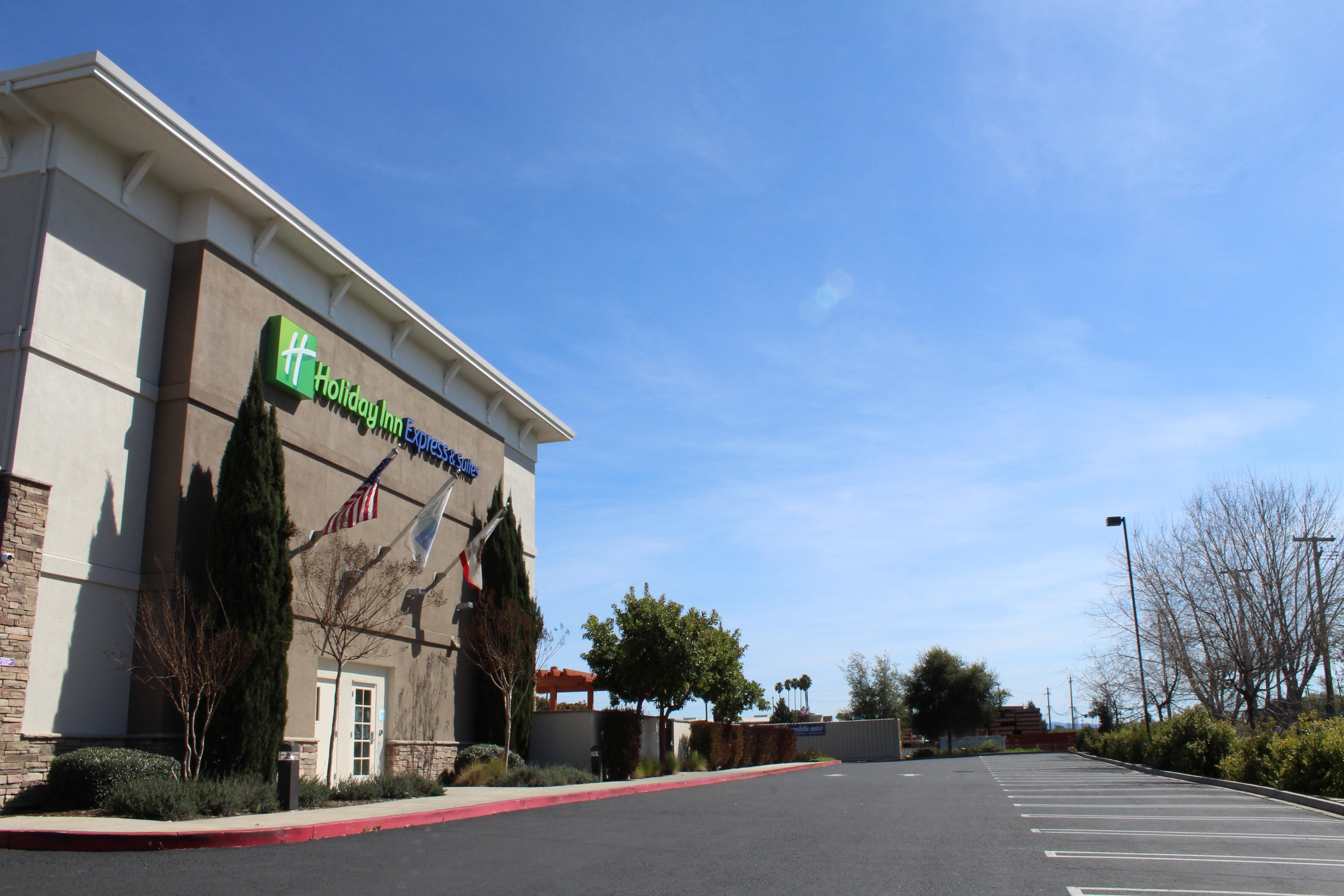 Holiday Inn Express Hotel & Suites Napa Valley-American Canyon By Ihg Exteriör bild