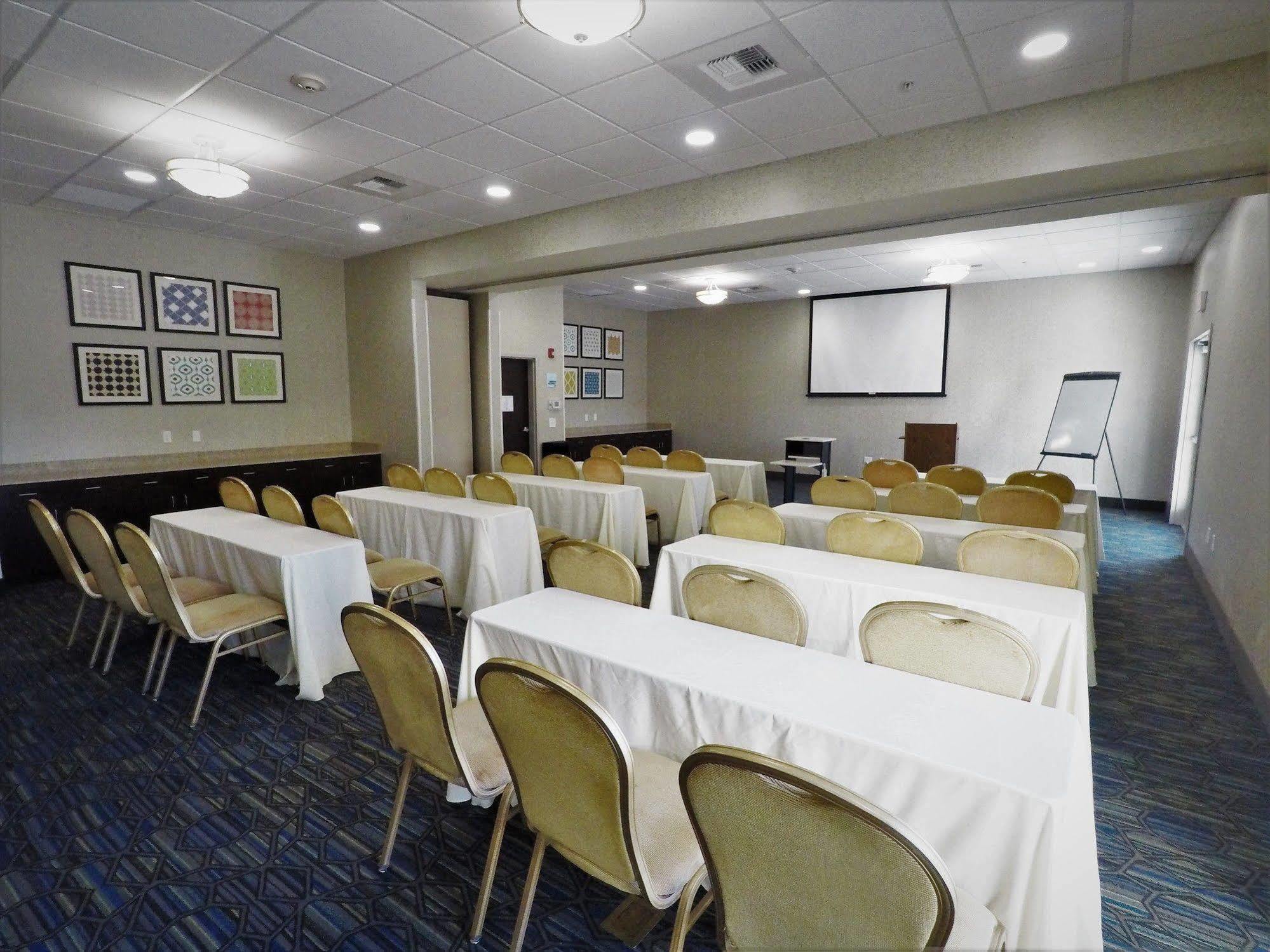 Holiday Inn Express Hotel & Suites Napa Valley-American Canyon By Ihg Exteriör bild